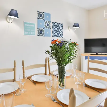 Prázdninový dům Maison Familiale Dans Avec Piscine