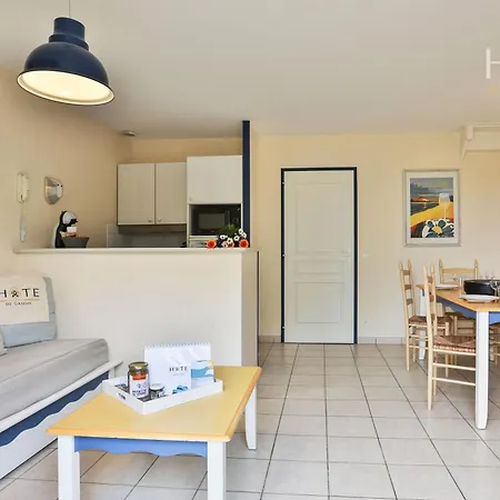 Maison Familiale Dans Avec Piscine